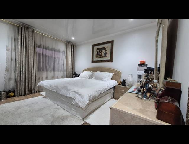 3 BEDROOM TOWNHOUSE TO LET IN BRACKENDOWNS